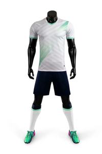 Maillots de sport sans manches doux et confortables fabriqués au Pakistan, logo personnalisé, motif lettres noires, respirant, séchage rapide, basketball - Product Image 6