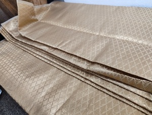 Tissu de soie brocart de luxe pour vêtements, robes et décoration intérieure, tissu de soie brocart en gros, texture riche, motifs vibrants - Product Image 4