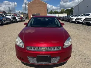 Chevrolet Silverado Limited LT Sedán 2015 Usado, Volante a la Izquierda, Asientos de Cuero, Llantas R19, Luces LED - Product Image 4