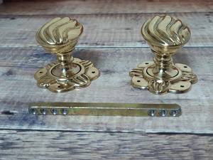 Boutons de porte en métal floraux faits à la main de luxe pour la décoration de portes intérieures et extérieures Articles de quincaillerie de meubles de luxe Boutons pour le bureau à domicile - Product Image 4