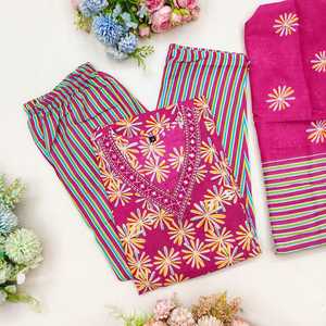 Costume traditionnel élégant et décontracté à volants, style cinéma de rêve, avec des caractéristiques traditionnelles exquises, vêtements pour femmes - Product Image 1