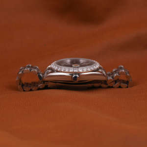 Reloj de diamantes Moissanite brillante de venta de exportación para uso diario para fiestas de oficina y salidas disponibles para la venta - Product Image 5