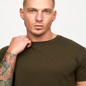 Camiseta de Manga Corta para Hombre, Corte Ajustado, Color Verde Oliva, Cuello Redondo, Color Sólido, Estilo Casual, Tejido de Punto Jersey, Algodón - Product Image 5