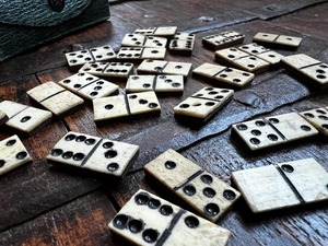 Antique Eco-Friendly Polished <b>Set</b> of Small Bovine Bone <b>Dominoes</b> in Original Case Double Six 1880 - Product Image 4