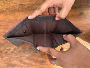 Portefeuille en cuir de vachette vintage à logo personnalisé avec blocage RFID pour hommes - Product Image 6