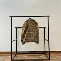 Chaqueta de Invierno para Hombre de Piel de Vacuno Genuina con Tachuelas, Estilo Urbano Moderno, Cuello Alto, Logotipo Frontal, Ecológica y Transpirable