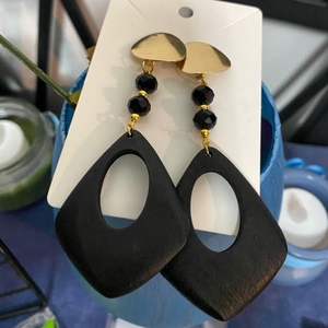 Pendientes de Resina Vintage de Lujo Más Vendidos, Estilo Moderno, Duraderos y Elegantes - Artesanías de Resina al por Mayor Directamente de Fábrica de Bh Crafts India - Product Image 4