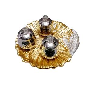 Bandeja de servicio con forma redonda dorada metálica de última llegada con 3 cuencos y tapa florecida, superventas - Product Image 4