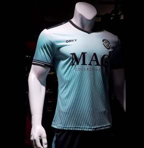 ชุดฟุตบอลทีมแบบแห้งเร็วพรีเมียม พิมพ์ลายดิจิทัล สีและโลโก้ตามสั่ง สำหรับผู้ใหญ่ คุณภาพสูง - Product Image 3