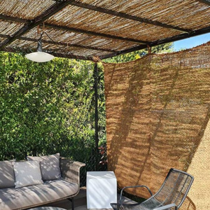 Voile d'ombrage triangulaire pour espaces extérieurs, filet d'ombrage en fibre de coco tissé à la main, fabriqué au Vietnam par KingCraftViet - Product Image 5