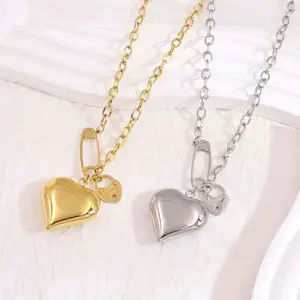 Fashion 18K Gold Plated Stainless Steel Waterproof Ladies Accessories Jewelry Pendants Charms Heart Pendant Pendant Necklace