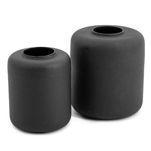 Jarrón de flores de hierro y metal artístico moderno, tonos metálicos elegantes, lujosos interiores de diseñador contemporáneos de gama alta para bodas - Product Image 5