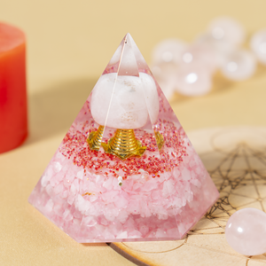 Pirámide de Cuarzo Rosa Orgone con Globo, Atractiva y de Alta Calidad, para Meditación y Decoración, Venta al Por Mayor - Product Image 3