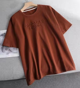 Recién llegado, camisetas de gran tamaño con hombros caídos a la moda, camiseta OEM transpirable en relieve para hombres con logotipo y diseño personalizados - Product Image 4