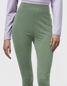 Elegantes mallas de entrenamiento para mujer: mallas funcionales y cómodas con bolsillos, ideales para fitness y yoga de color sólido - Product Image 5