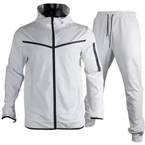 Venta al por mayor de calidad superior de los hombres de poliéster chándal de estilo informal ropa de gimnasio con personalizado de color XL tamaño ODM último diseño de invierno - Product Image 5