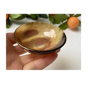 Cuenco Decorativo de Cuerno Natural, Plato para Servir Hecho a Mano, Acabado Pulido, Elegante Adorno para Mesa - Product Image 1