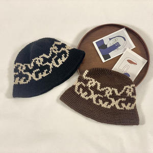หมวกบักเก็ตสไตล์อเมริกัน EFANBEANIE สำหรับผู้หญิง ดีไซน์เฉพาะตัว อุ่นสบายสำหรับฤดูใบไม้ผลิ ฤดูใบไม้ร่วง ฤดูหนาว หนานุ่ม กันหนาว เหมาะสำหรับใส่ในชีวิตประจำวัน - Product Image 2