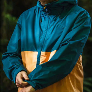 Chaqueta Cortavientos de Invierno para Hombre de Alta Calidad con Tela Ligera, Impermeable y Transpirable para Comodidad al Aire Libre - Product Image 1