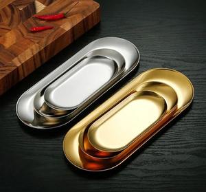 Plateau en métal durable avec texture artistique conçu pour les célébrations culturelles repas festifs et maisons classiques - Product Image 4