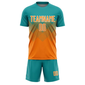 ชุดเสื้อฟุตบอลและกางเกงขาสั้นแบบยูนิเซ็กซ์ พิมพ์ลายด้วยความร้อน ผ้าโพลีเอสเตอร์ 100% ระบายอากาศ แห้งเร็ว น้ำหนักเบา คอวี สำหรับทีมแบบกำหนดเอง - Product Image 3