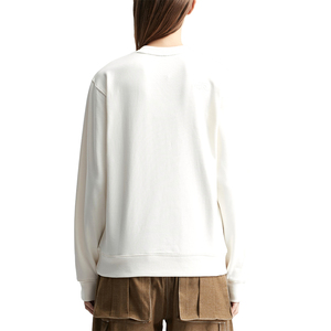 Sweat-shirt en molleton pour femmes surdimensionné en relief avec logo personnalisé Streetwear brodé col rond décoration ODM pour l'hiver - Product Image 3