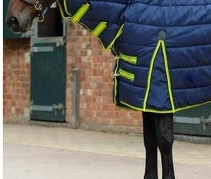 Housse de cheval bleu marine de haute qualité, légère, durable, en coton, imperméable, utilisation intégrée à la selle Maizan International - Product Image 2