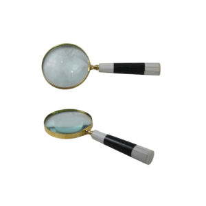Loupe de conception moderne au design élégant avec poignée noire, idéale pour la lecture de cartes et de livres - Product Image 3