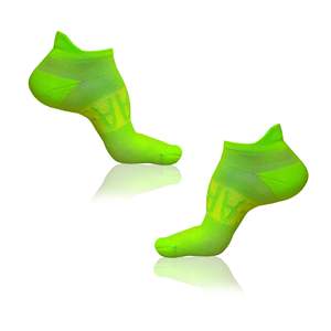 Calcetines de Compresión Deportivos, Paquete de 3, Antibacterianos, con Estampado a Rayas, Logotipo Personalizable - Product Image 1