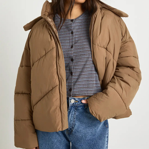 Veste matelassée à fermeture éclair pour femme, chaude, design personnalisé, rembourrage personnalisé, logo personnalisé, veste matelassée 2026, prix d'usine, vêtements décontractés, veste matelassée épaisse - Product Image 3