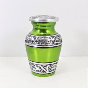 Urnes de crémation de conception métallique pour bébé Urnes à jetons de finition multiples pour urnes funéraires et de décoration intérieure - Product Image 4