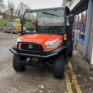รถอเนกประสงค์ Kubota RTV-X1100C ขับเคลื่อน 4 ล้อ คุณภาพพรีเมียม แข็งแกร่ง เหมาะสำหรับงานฟาร์ม พร้อมเครื่องยนต์ 4 จังหวะที่ทรงพลัง - Product Image 1