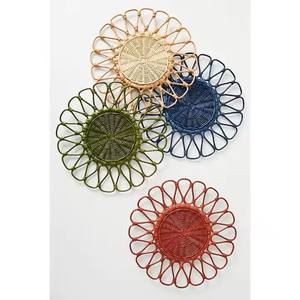 Napperons en rotin de style unique en gros faits à la main tapis de Table en forme de fleur en rotin naturel pour la décoration de mariage à manger - Product Image 4