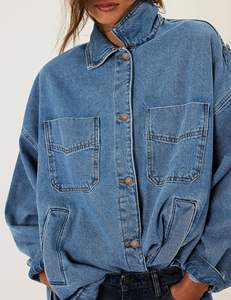 แจ็คเก็ตยีนส์แขนยาวลำลองสำหรับผู้หญิง ระบายอากาศได้ดี อุ่นสบาย มีสไตล์ เหมาะกับแฟชั่นสตรีทแวร์ ลายพิมพ์  รับผลิตตามแบบ (OEM) ราคาสำหรับฤดูใบไม้ร่วง/ฤดูหนาว/ฤดูร้อน - Product Image 4