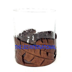 Portavelas de Huracán Redondo de Metal y Vidrio con Acabado Plateado para Decoración del Hogar y Mesa de Navidad - Product Image 6