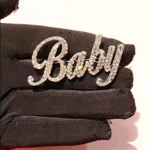 Elegant Bling Letter Logo Name Brooch <b>Pin</b> Luxury Script Font Personalized <b>Lapel</b> <b>Pin</b> for Women <b>Men</b> Prom Gift and Accessories - Product Image 5