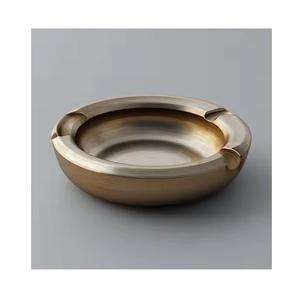 Cenicero de Metal Hecho a Mano con Acabado Pulido Suave, Ideal para el Hogar, la Oficina, el Balcón, el Patio, Duradero y Elegante - Product Image 5