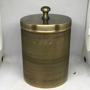 Golden Antique With Lid Best Selling Candle <b>Jar</b> for Christmas and Home Decoration High Quality Metal Iron Gold Plated Vessel - Product Image 5