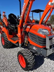 Qualité supérieure pour tracteur à roues BX25D 25HP 4WD avec moteur à engrenages et boîte de vitesses - Utilisation agricole - Product Image 4