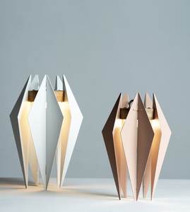 Lámpara de mesa de Metal increíble con acabado de latón AK, lámpara de calidad Premium para decoración de sala de estar/Decoración de mesa - Product Image 6