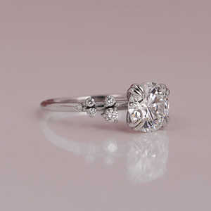 Anillo de diamante cultivado en laboratorio de corte chapado en oro macizo de 18KT para mujer, diseño Floral de moda, anillo de propuesta de lujo romántico certificado IGI - Product Image 6