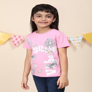 Camiseta de cuello redondo Smart Look 100% algodón para niñas disponible en diferentes métodos de impresión Venta seleccionada a mano camiseta impresa para niñas - Product Image 3