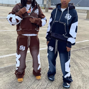 Ensemble de survêtement streetwear en polaire d'hiver avec broderie inversée personnalisée, comprenant un sweat à capuche vintage délavé à l'acide et un pantalon de survêtement évasé - Product Image 1