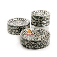 Présentoir à Chocolats Arabes pour Gâteau de Mariage et Chocolats en Coquillages de Nacre – Nouveau Design Hanoï, Vietnam
