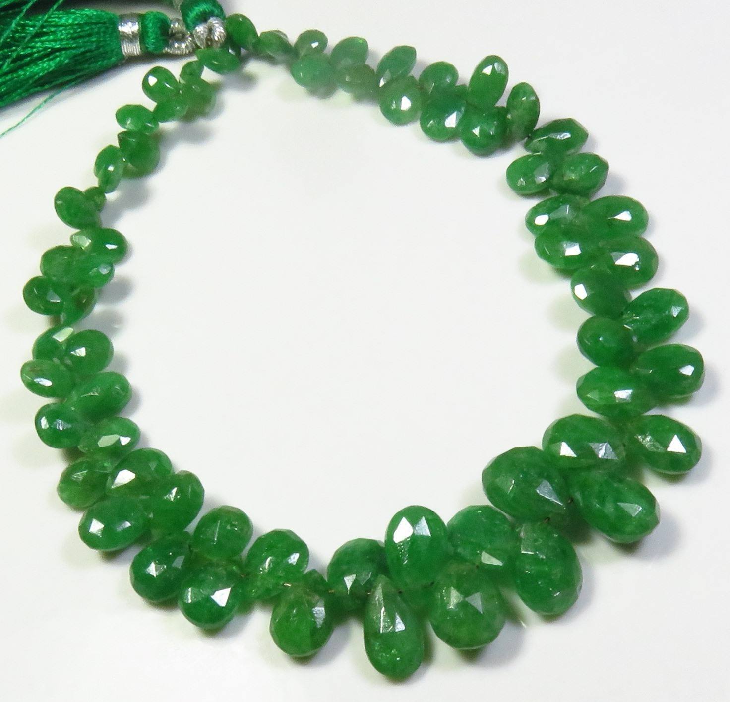 สีเขียว