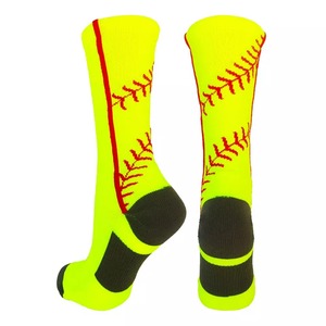 Maximize Wear Calcetines deportivos de diseñador personalizados para hombres y mujeres Calidad Crew Moda Grip Bordado Parte inferior Logo Imprimir Compresión - Product Image 5