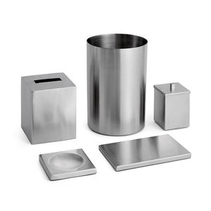 Juego de Baño de Metal de Siete Piezas Miami, Acabado Cobre Antiguo, Ecológico, Chaman India - Product Image 4