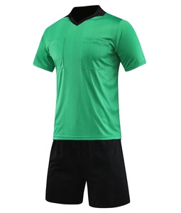 Ensemble de maillot de football vert pour homme, manches courtes, col en V, polyester respirant, uniforme avec poches et short noir - Product Image 3