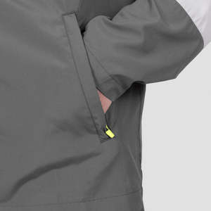 Veste coupe-vent d'extérieur pour hommes de marque personnalisée veste coupe-vent légère à capuche en tissu écologique imperméable pour l'hiver - Product Image 5