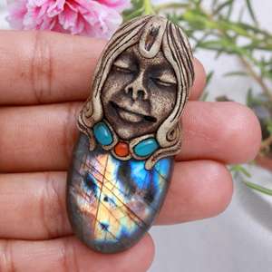 Pendentif unisexe classique en labradorite en argile polymère pour mariages et cultures hindouistes - Product Image 2